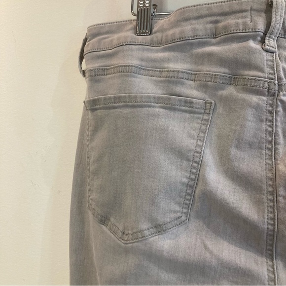 NYDJ Sz 14  Alina Jeggings High Rise Light Grey Soft Stretch Jeans - Picture 11 of 11